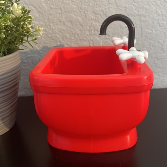 Mickey Mouse Sink - Picture 5 of 6